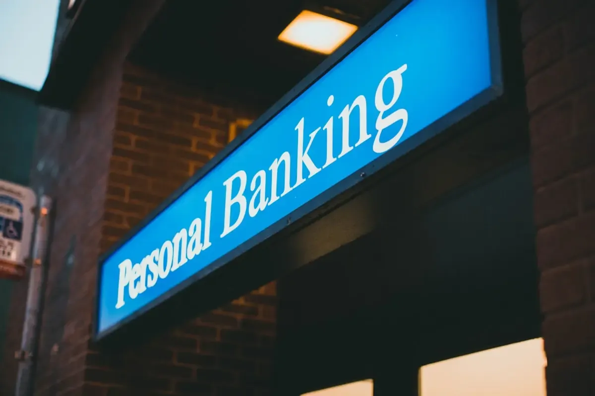 Inside Banking and Credit