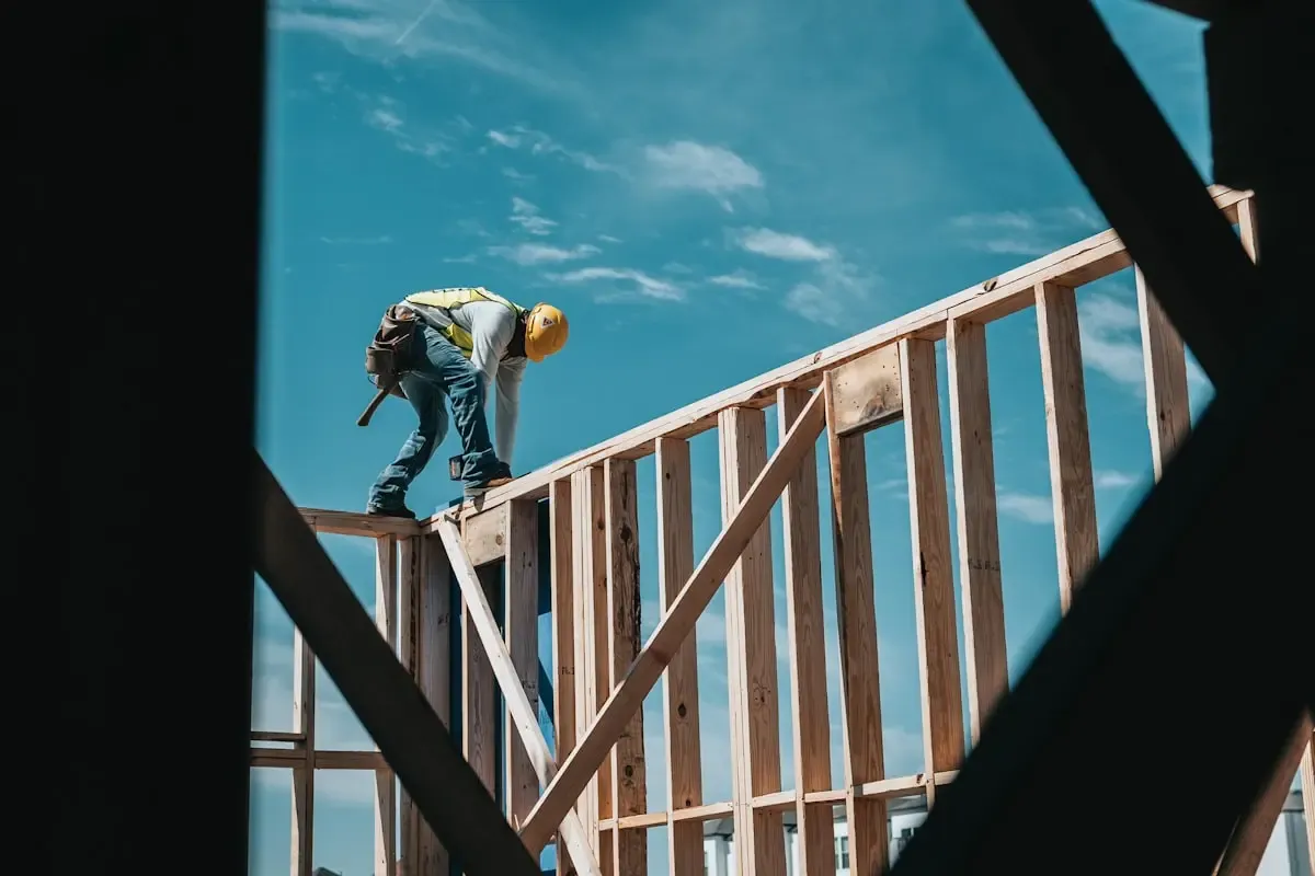 How to Become a Construction Manager