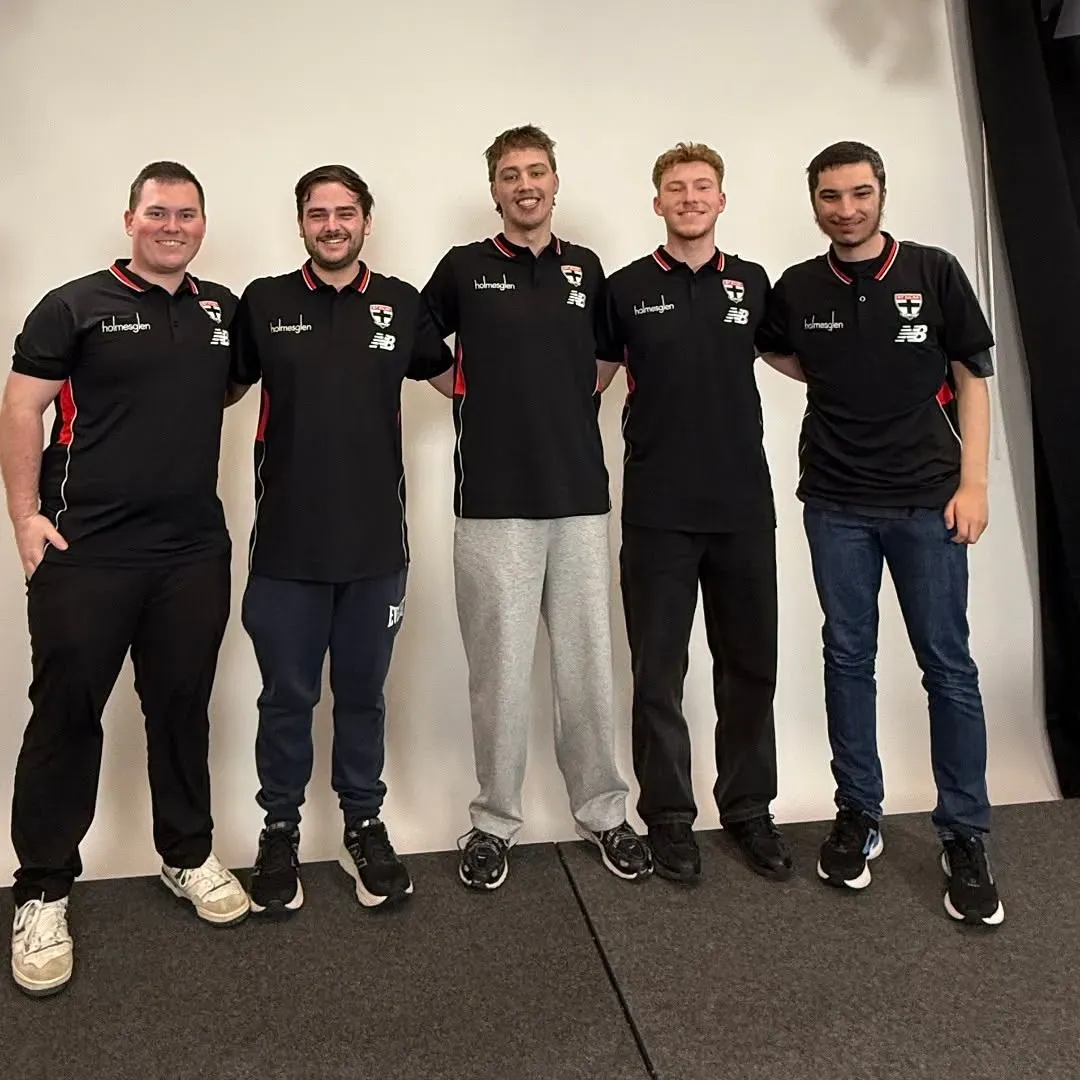Get ready with us for a trip of a lifetime. ✈️🌏
Our 2026 USA Sport Degrees Tour is coming! Seven of our students are preparing to head across the Pacific and witness major sporting landmarks.
⚾ Two-week study tour
🏀 New York ➡ Los Angeles ➡ Las Vegas
🏈 Meeting major sporting organisations
Hear from some of our students ahead of the visit.
.
.
.
#Holmesglen #TAFEVictoria #LearnMoreDoMore