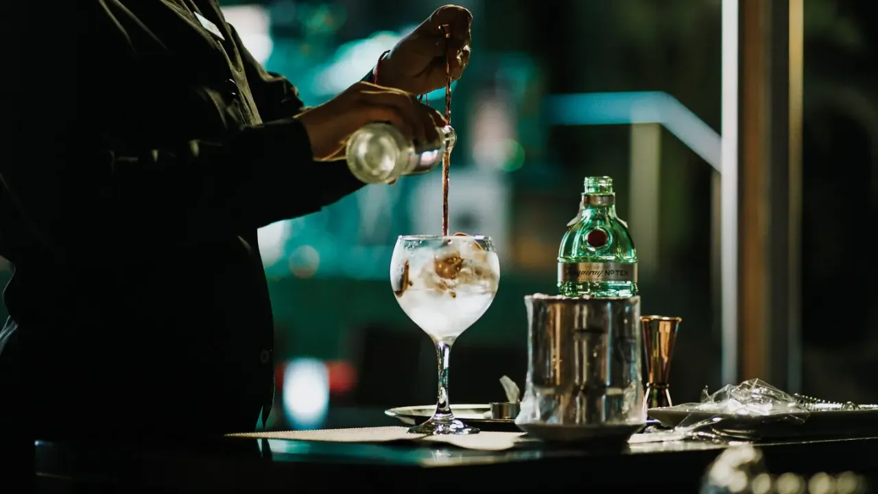 5 Secret Perks of Working in Hospo You Don’t Know About